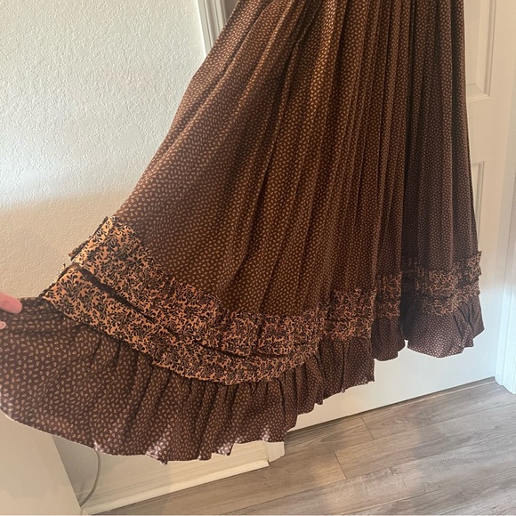 Civil War reenactment, professional plays, antebellum, high school plays. Large - Picture 9 of 16